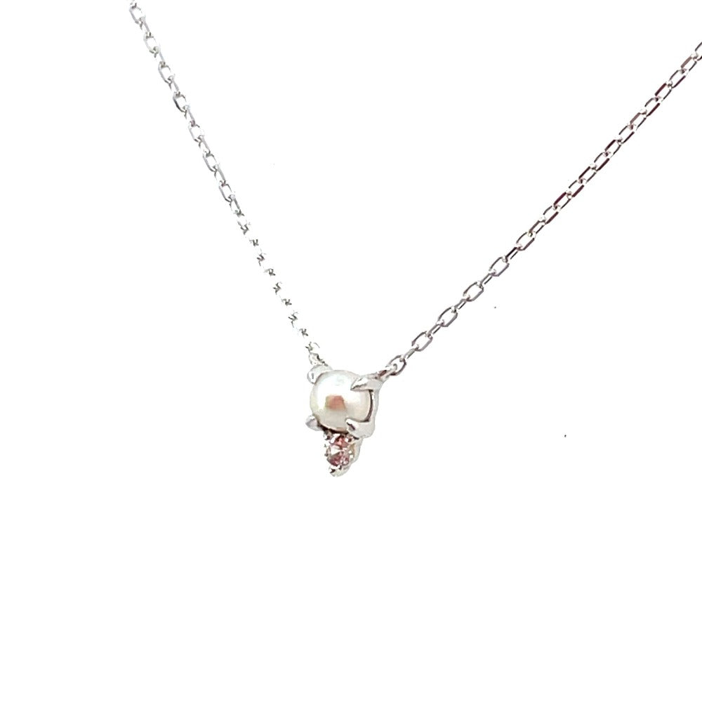 14KW Pearl and White Sapphire Pendant closer up