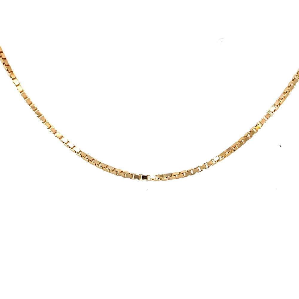 detail view of 16 inch 14k yellow gold box chain