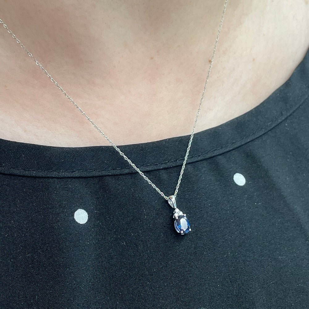 10KW Oval Shaped Sapphire Necklace on model