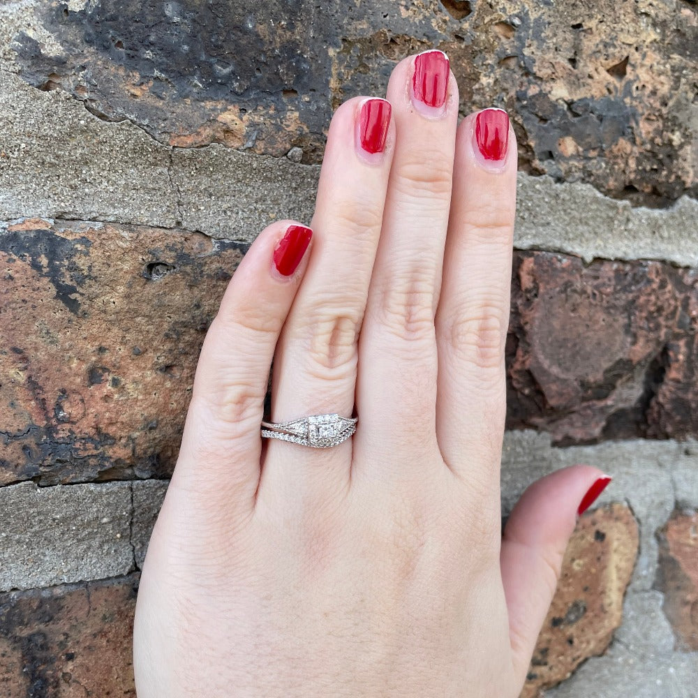 14KW Diamond Wedding Band with Slight Curve .17 CTW