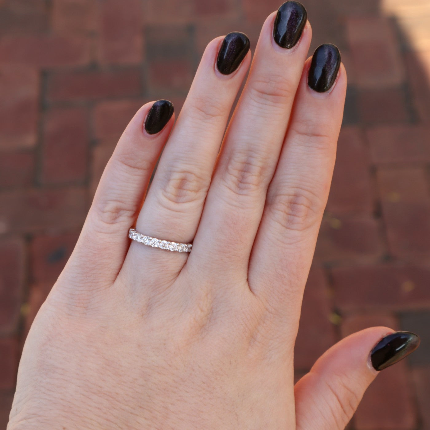 1/2 ctw shared prong band on hand on hand