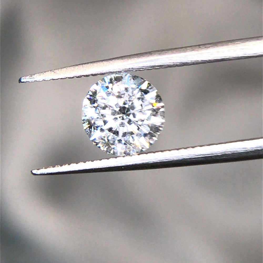 1 CT SallyK  Round Loose Diamond angle 2
