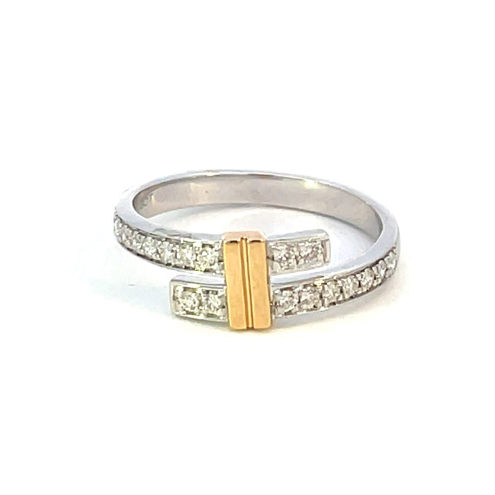 SallyK 14KW/Y Cross Over Diamond Ring with Gold Bar in Middle_130-01278