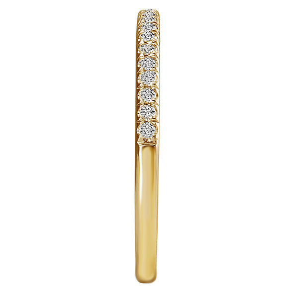 Round Diamond Wedding Band