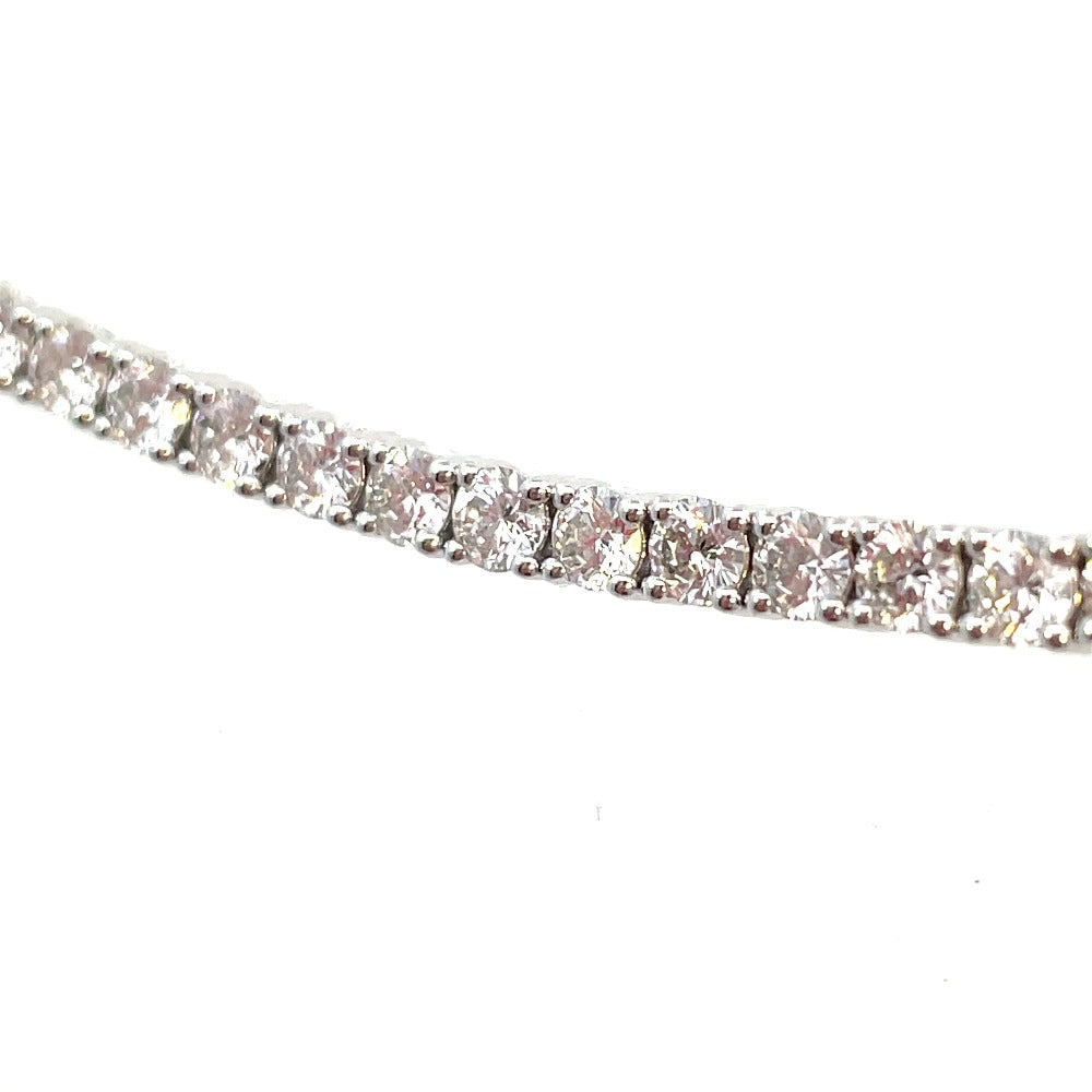 14KW Lab Grown Diamond Classic Tennis Bracelet close up