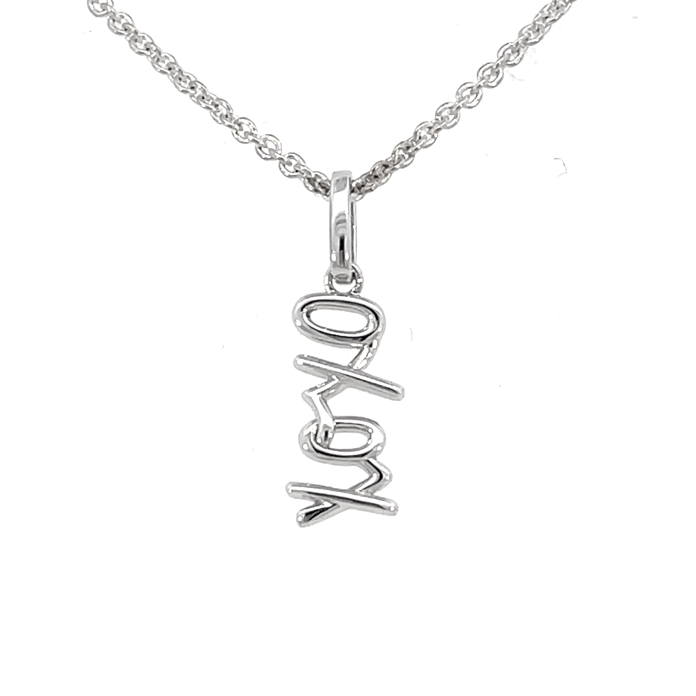 closer view of sterling silver xoxo pendant on cable chain.