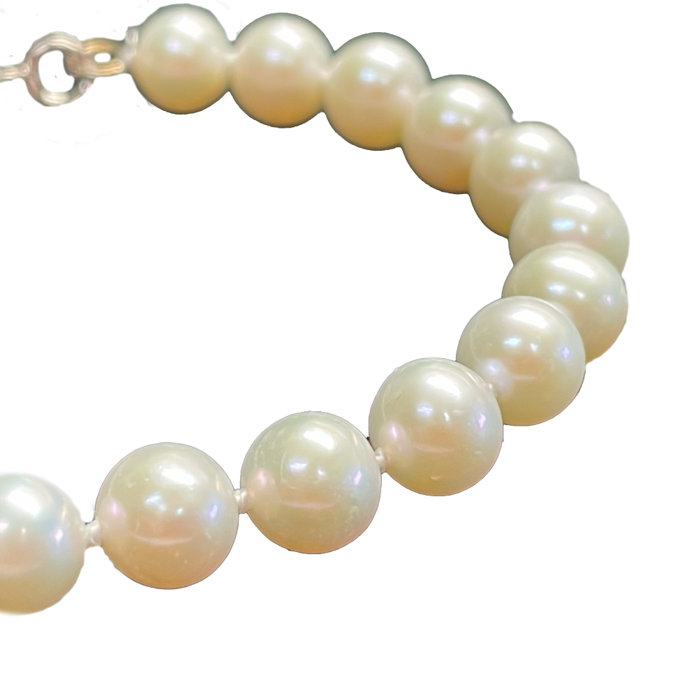 Freshwater Pearl Bracelet with Sterling Silver Clasp closer look