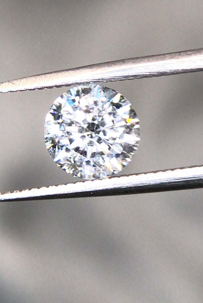 1 CT SallyK  Round Loose Diamond angle 2